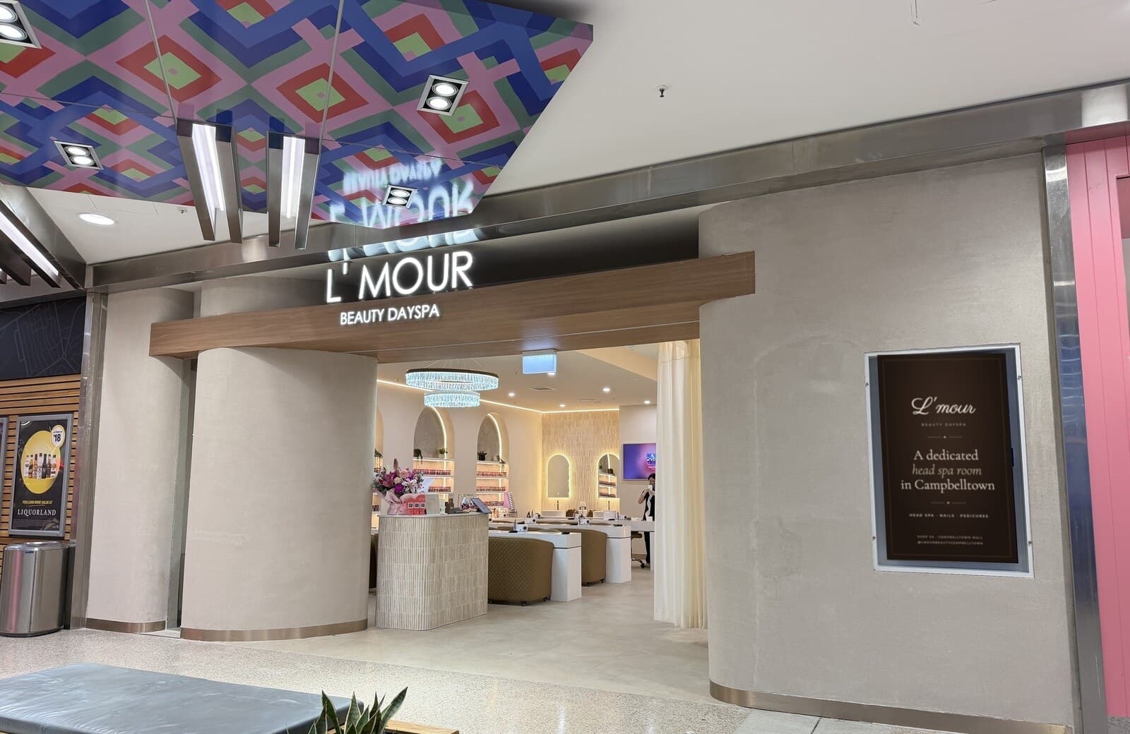 L'mour Beauty Dayspa shopfront in Campbelltown Mall